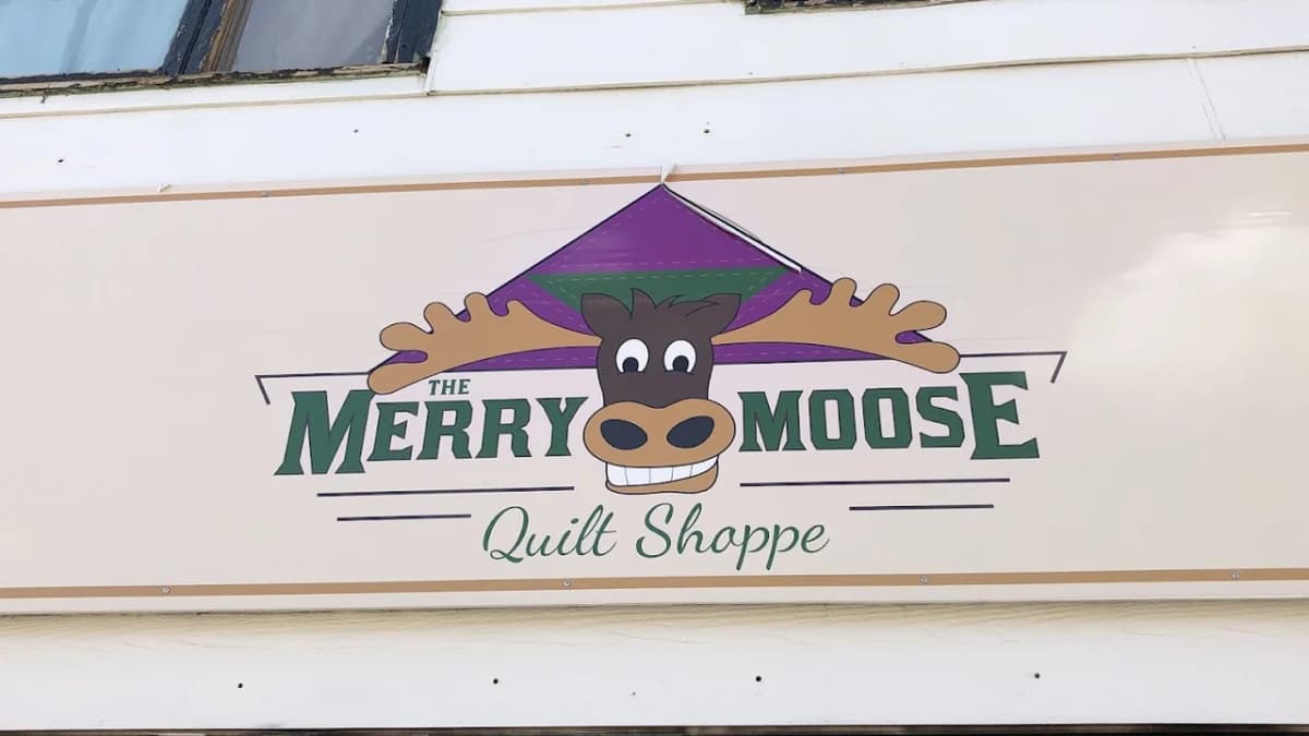 Fabric store in Garrison, ND: Merry Moose Quilt Shoppe