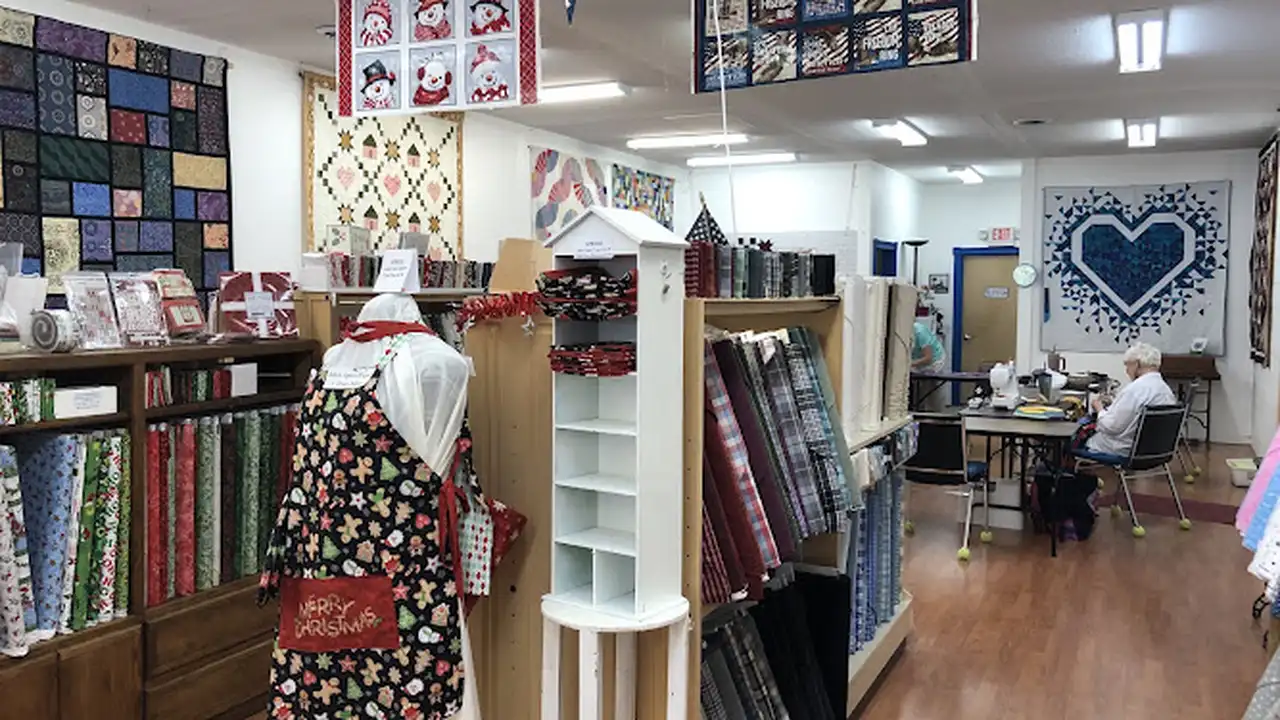 Fabric store in Gaylord, MI: Compass Star Quilt Shop, LLC