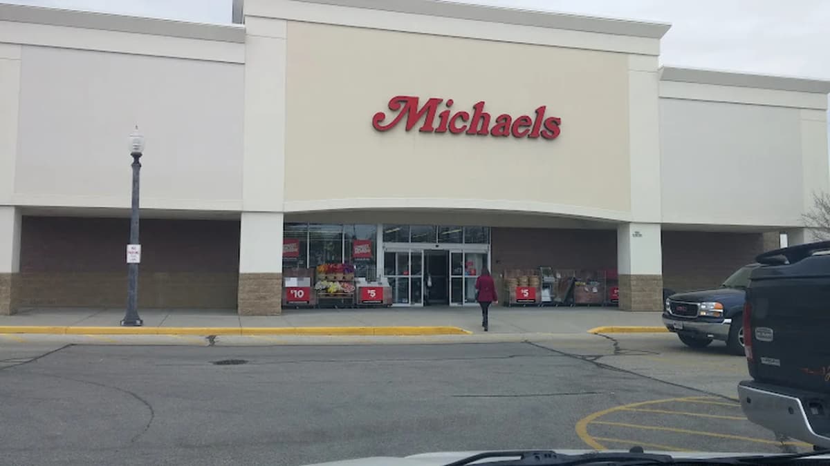 Fabric store in Germantown, WI: Michaels
