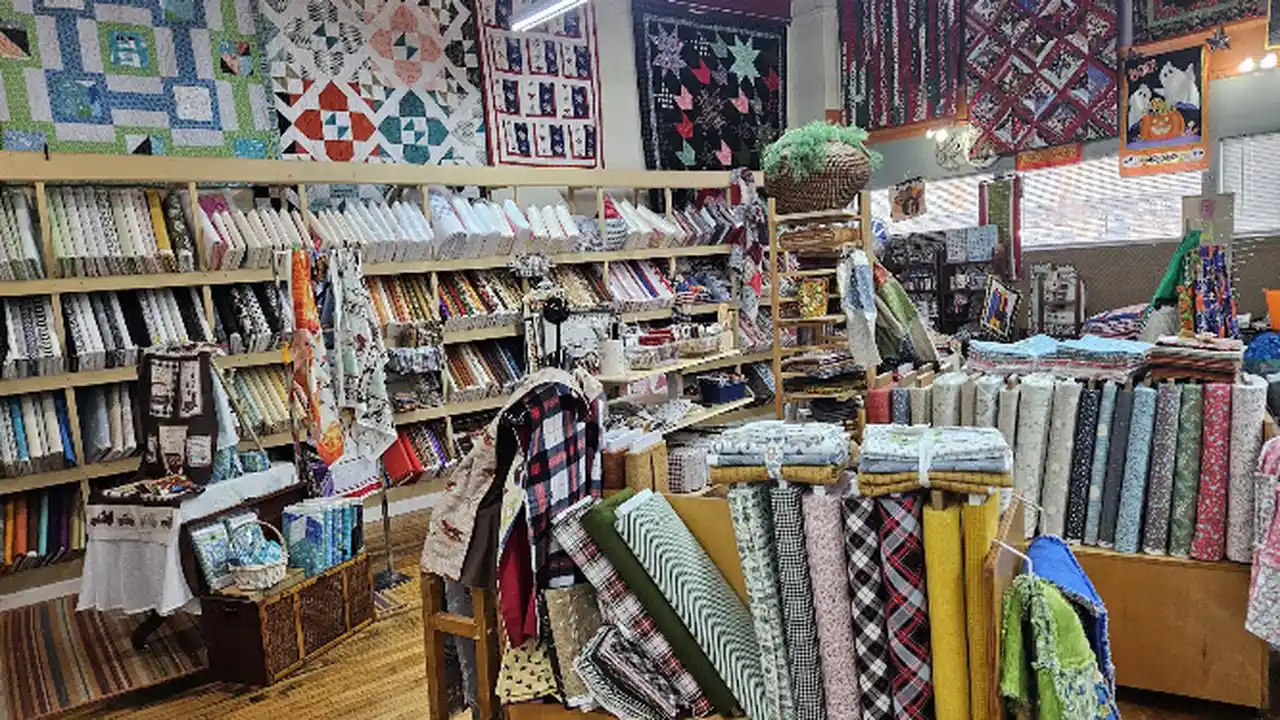 Fabric store in Gibbon, MN: Cabby's Corner