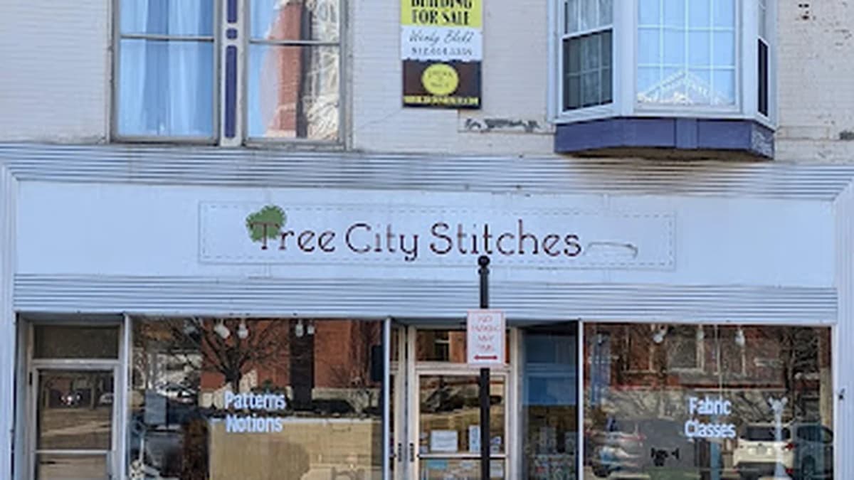 Fabric store in Greensburg, IN: Tree City Stitches