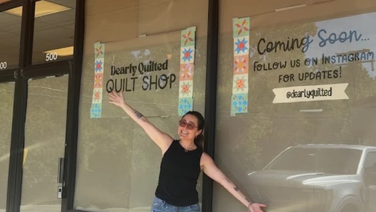 Fabric store in Gurnee, IL: Dearly Quilted
