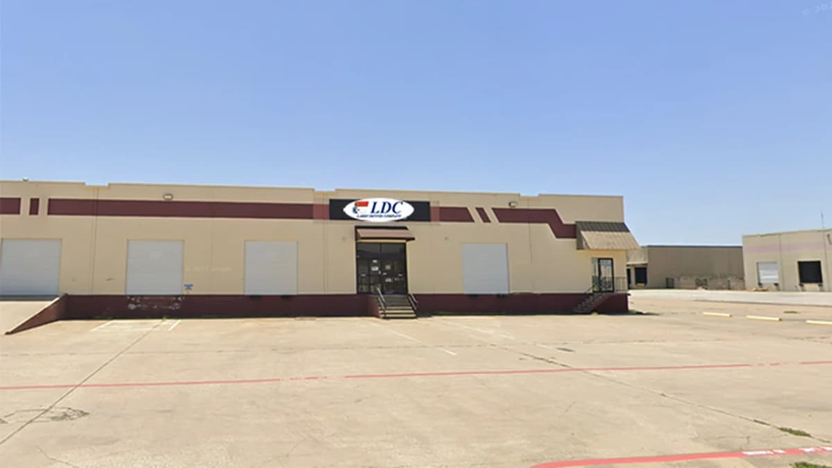 Fabric store in Haltom City, TX: Larry Dennis Company