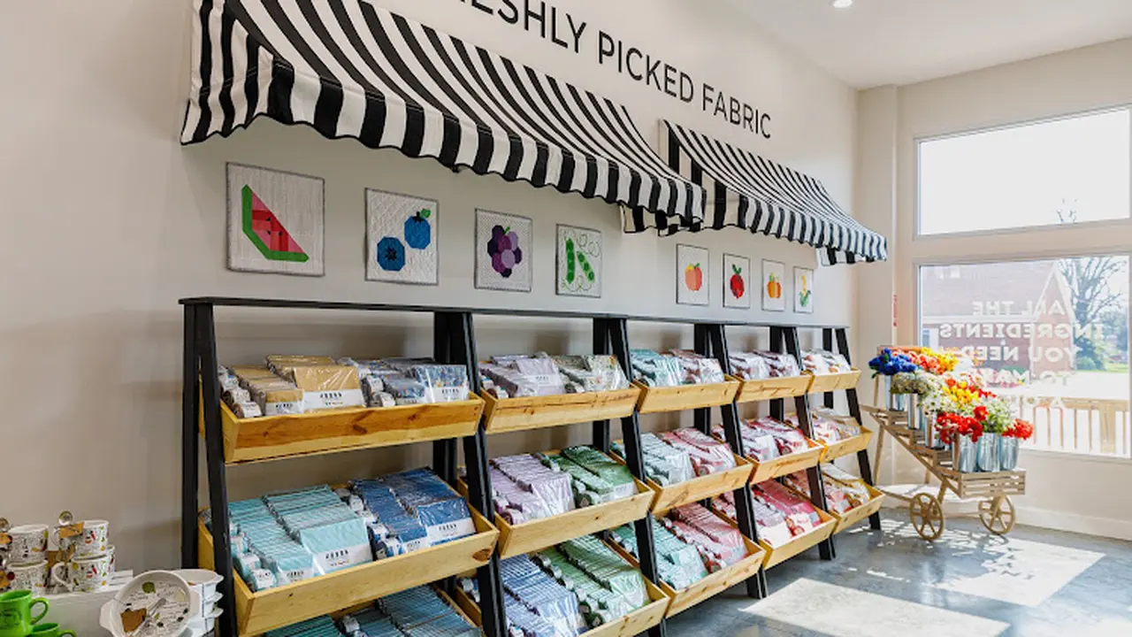 Fabric store in Hamilton, MO: The Fabric Market