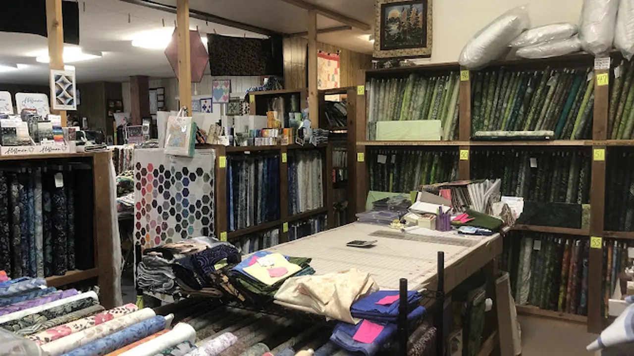 Fabric store in Harlowton, MT: Diana's Quilts-N-Things