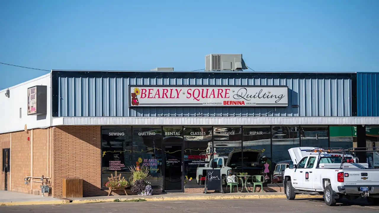 Fabric store in Havre, MT: Bearly Square Quilting