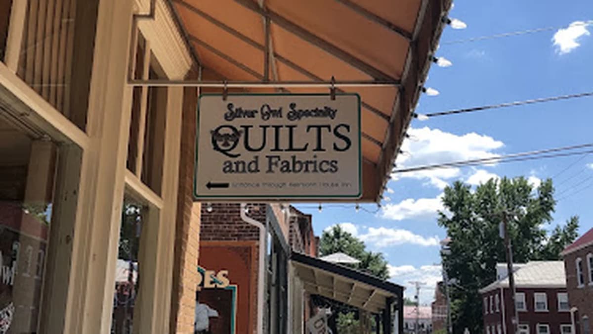 Fabric store in Hermann, MO: Silver Owl Specialty Quilts & Fabrics