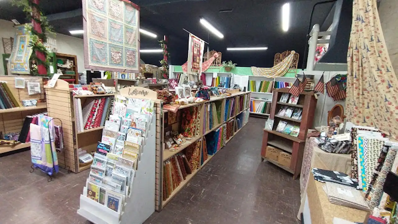 Fabric store in Hiawatha, KS: Sarah Kathryn's Quilts