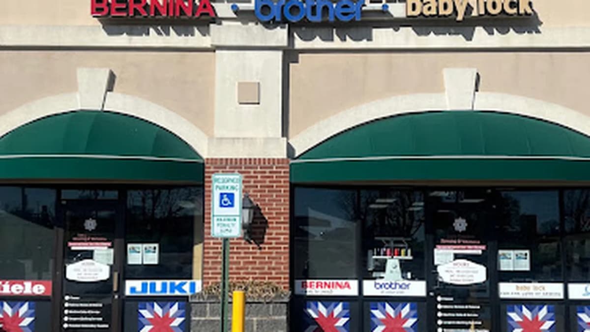 Fabric store in Hickory, NC: Lee Sewing Center