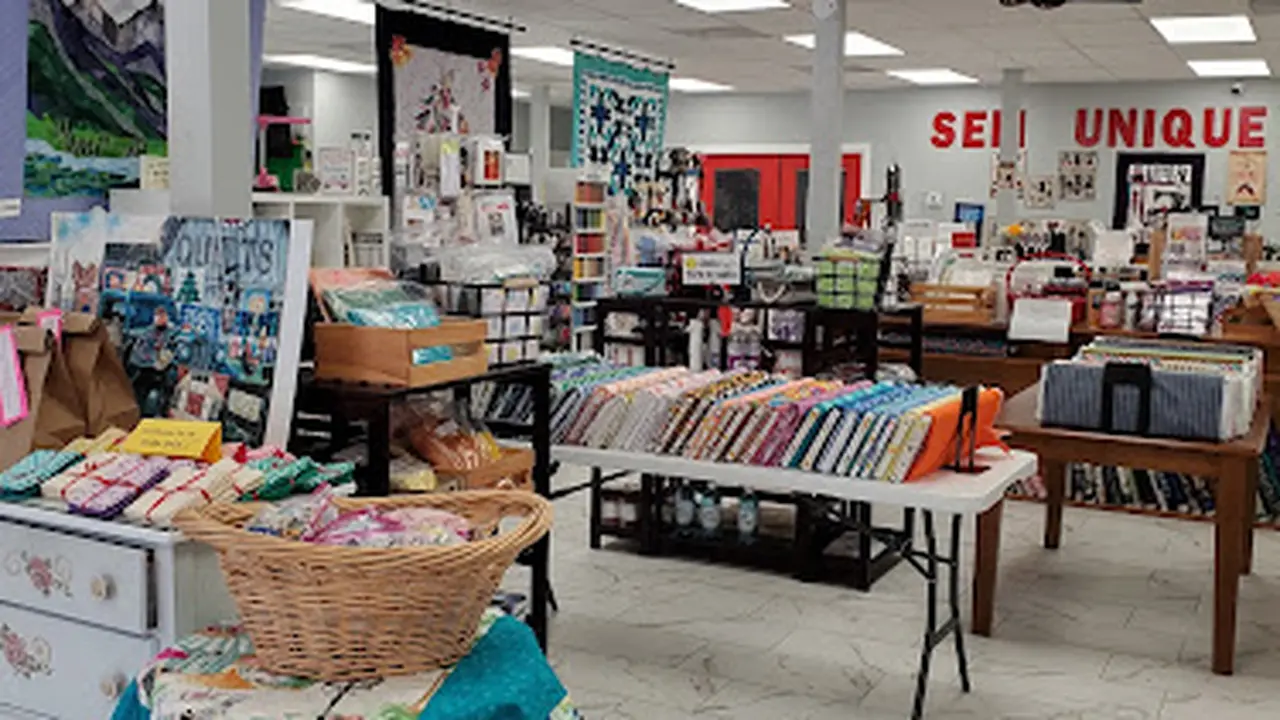 Fabric store in Hitchcock, TX: Sew Unique Quilting & Fabrics
