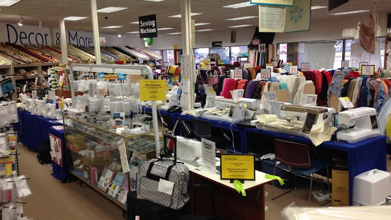 Fabric store in Holland, MI: Field's Fabrics