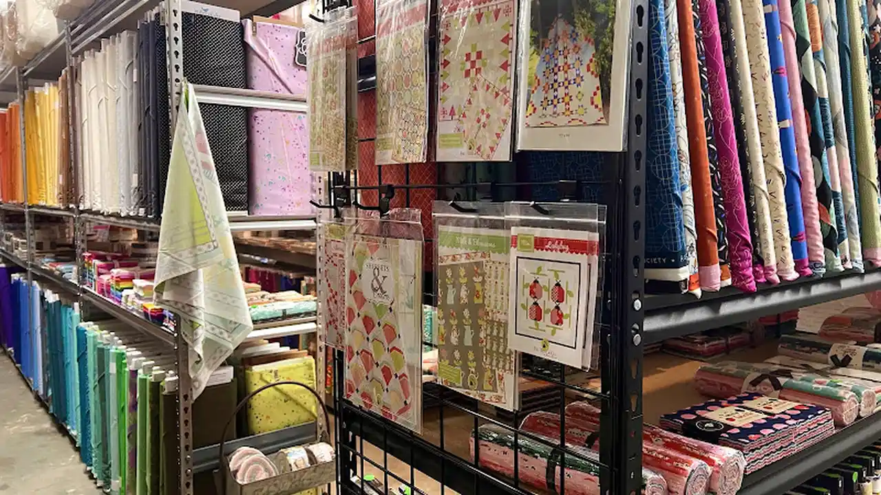 Fabric store in Hollister, MO: Jdawn’s Fabrics & More