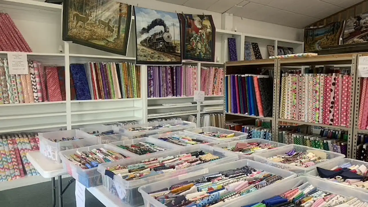 Fabric store in Hot Springs, AR: Cathy's Quiltin Square