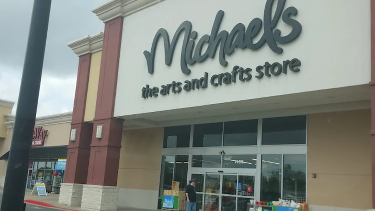 Fabric store in Hot Springs, AR: Michaels