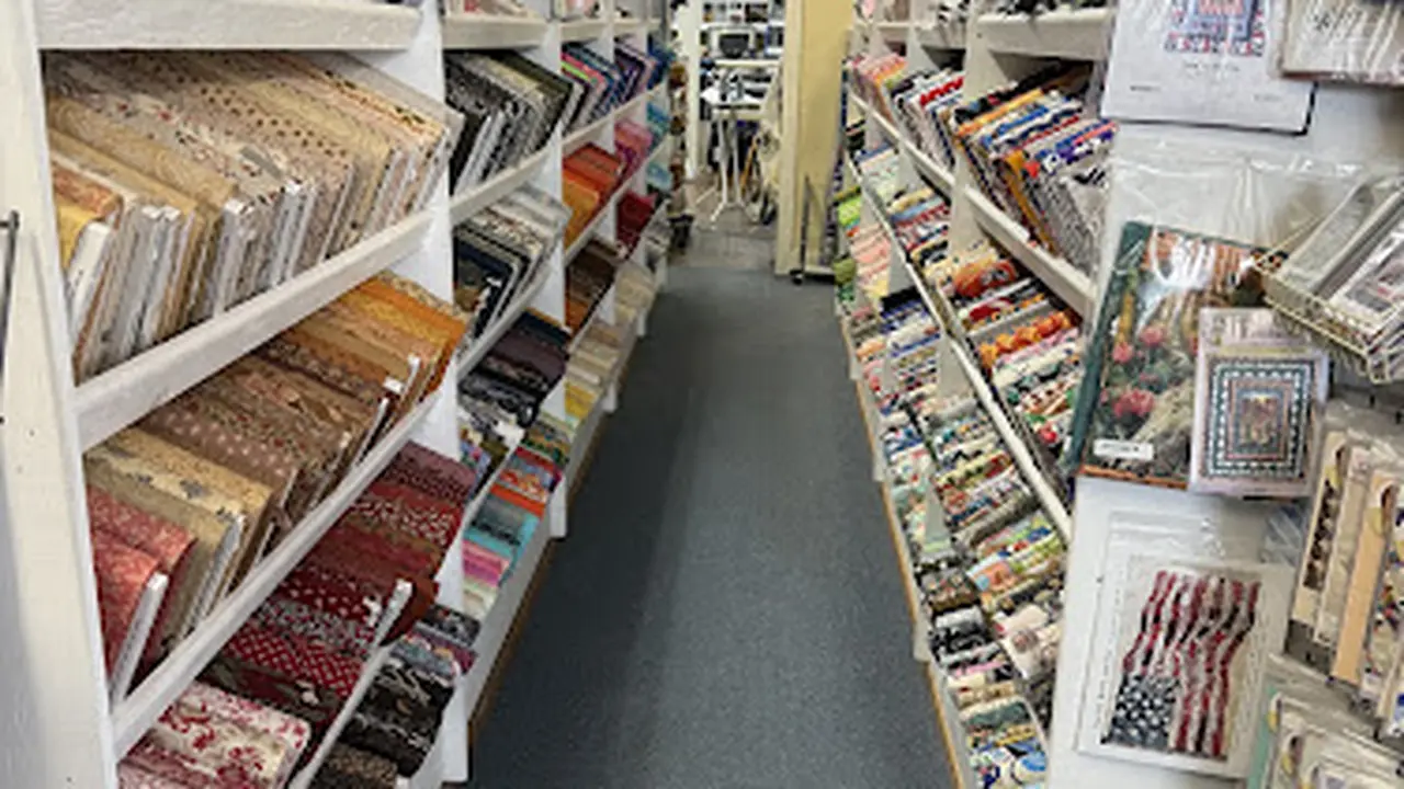 Fabric store in Humboldt, KS: Heavenly Threads LLC