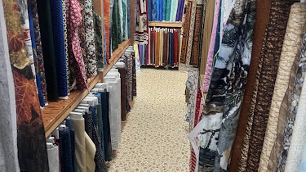 Fabric store in Huntingdon, PA: Hindman's Fabrics