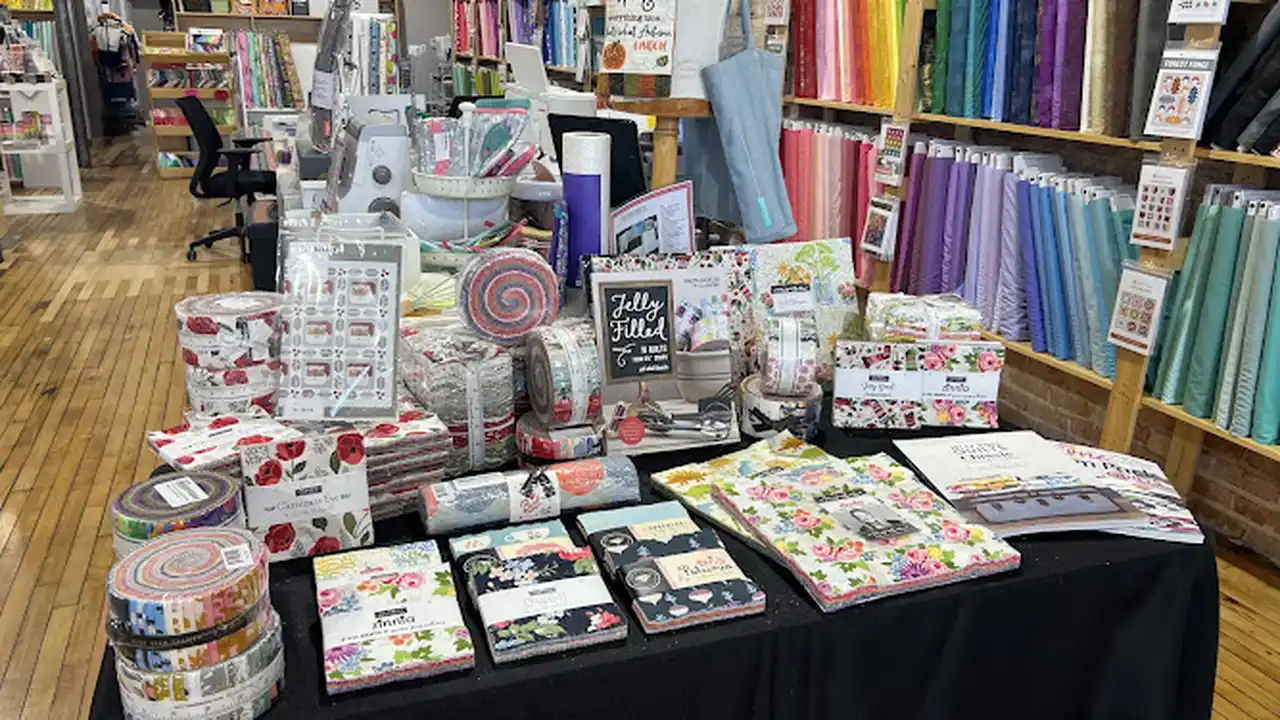 Fabric store in Imlay City, MI: Happy Little Quilt Shop