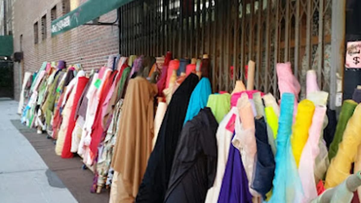Fabric store in Jackson Heights, NY: Jackson Fabrics