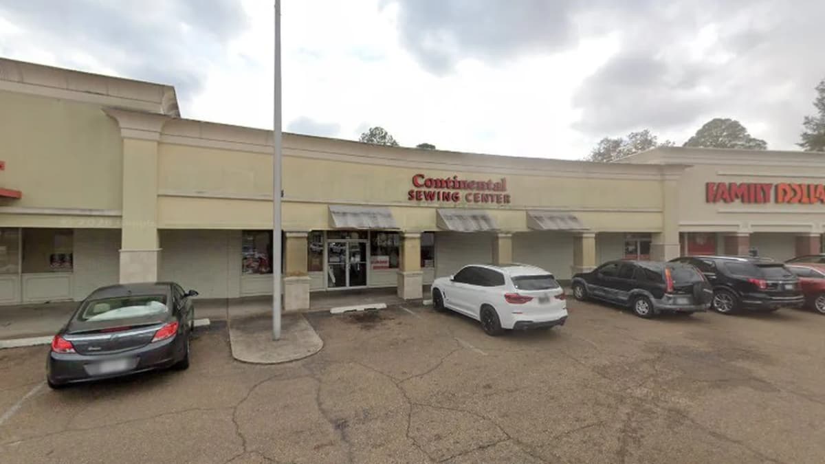 Fabric store in Jackson, MS: Continental Sewing Center