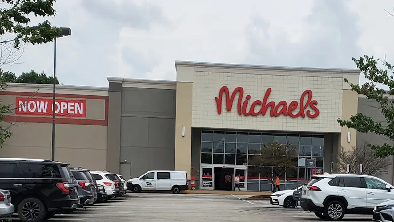 Fabric store in Jackson, TN: Michaels