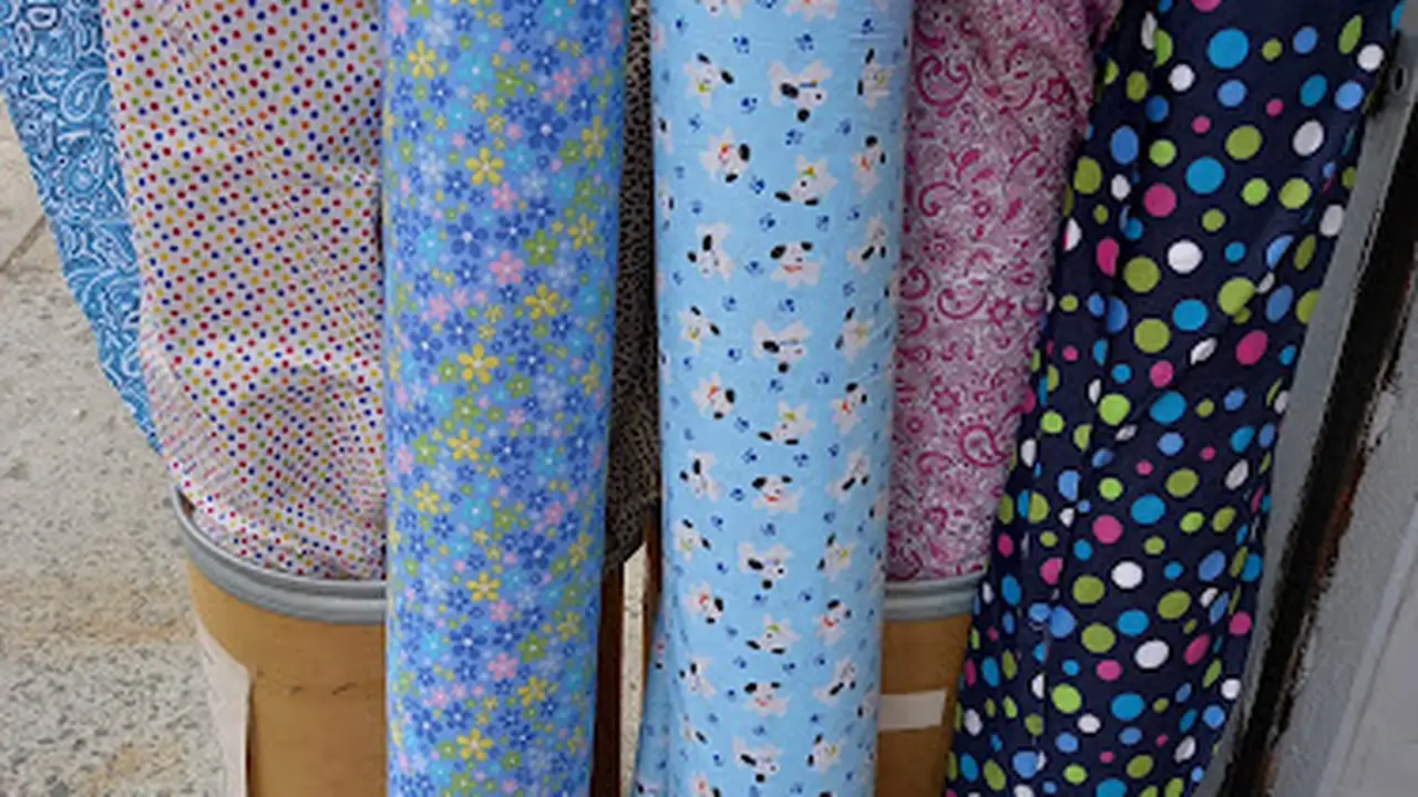 Fabric store in Jamaica, NY: Srl Discount Fabric Inc