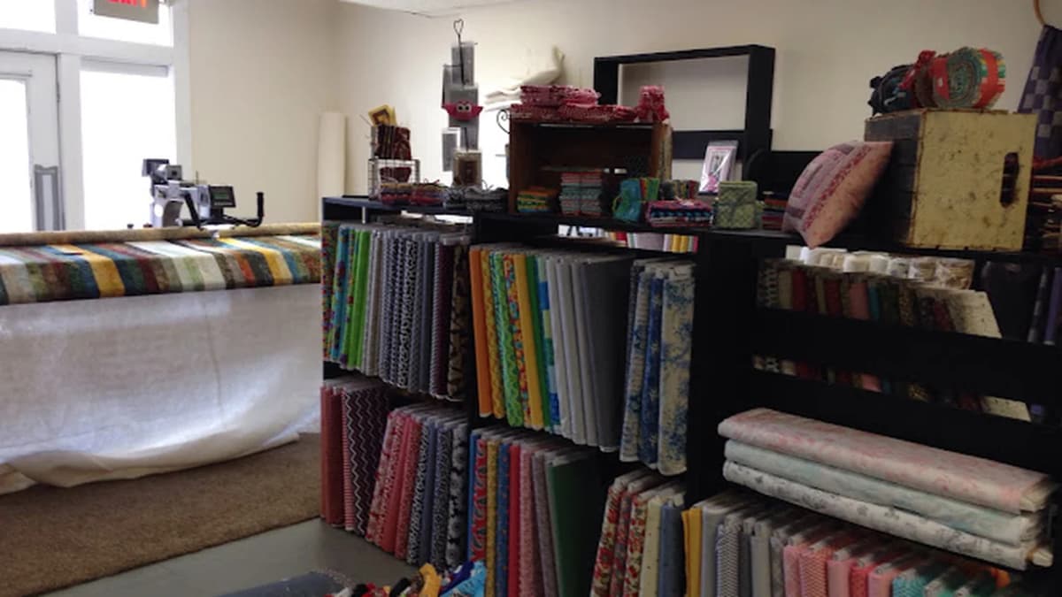 Fabric store in Jamestown, OH: A StiTch Between Friends