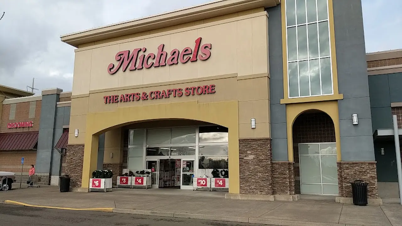 Fabric store in Keizer, OR: Michaels