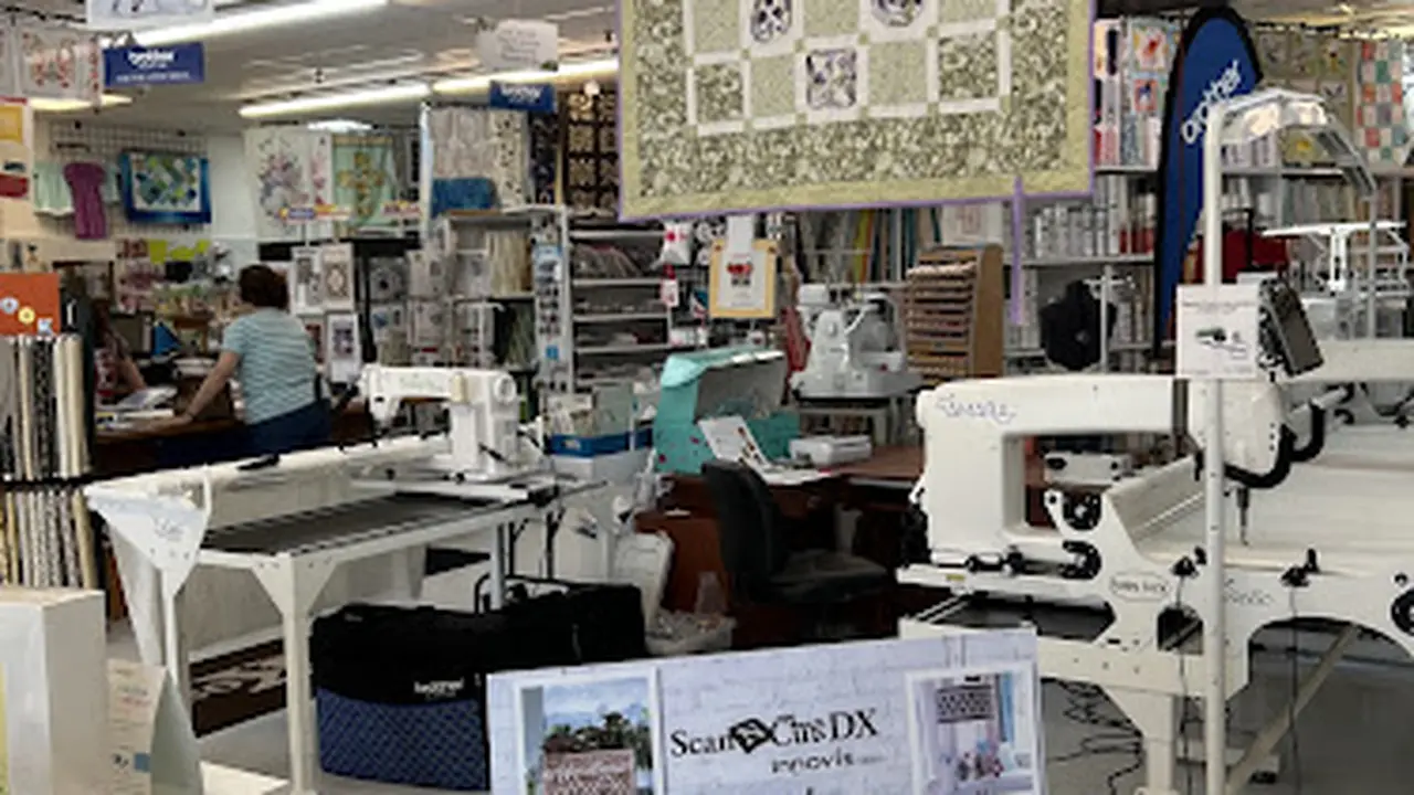 Fabric store in Kingsport, TN: Heavenly Stitches Quilt Shop