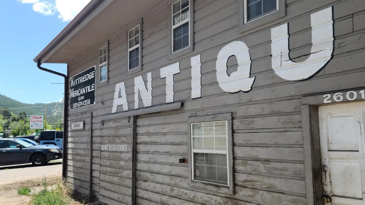 Fabric store in Kittredge, CO: Kittredge Mercantile