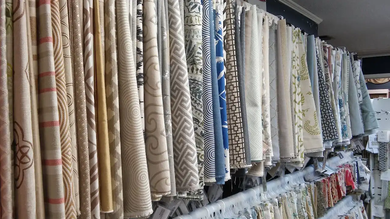 Fabric store in Lafayette, LA: De Lis Fabric Outlet LLC