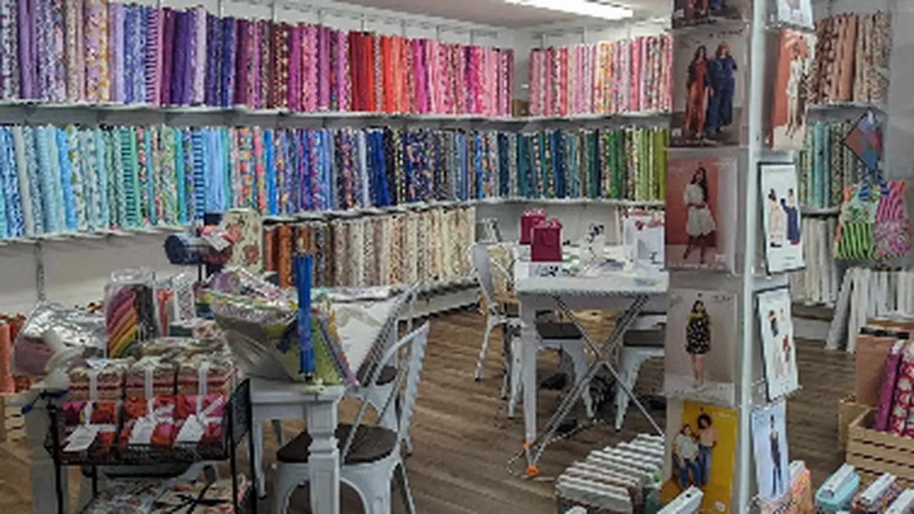 Fabric store in Lafayette Township, NJ: Hangin' By A Thread