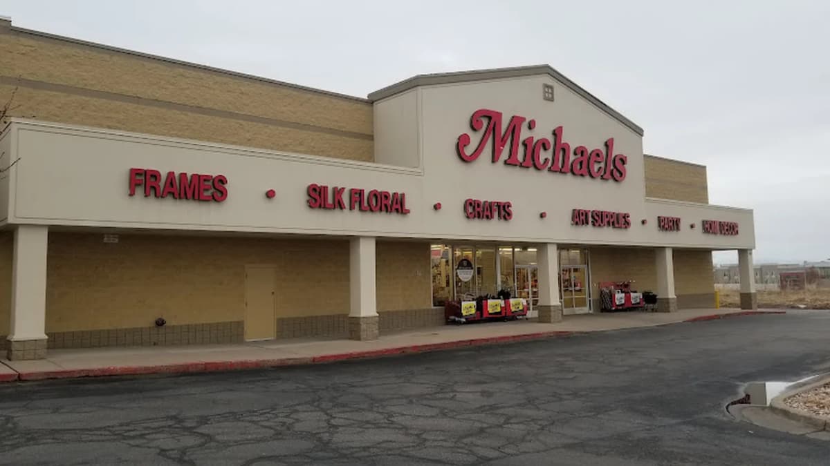 Fabric store in Layton, UT: Michaels
