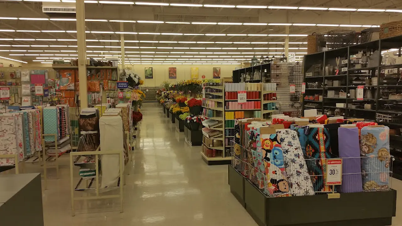 Fabric store in Lee's Summit, MO: Hobby Lobby