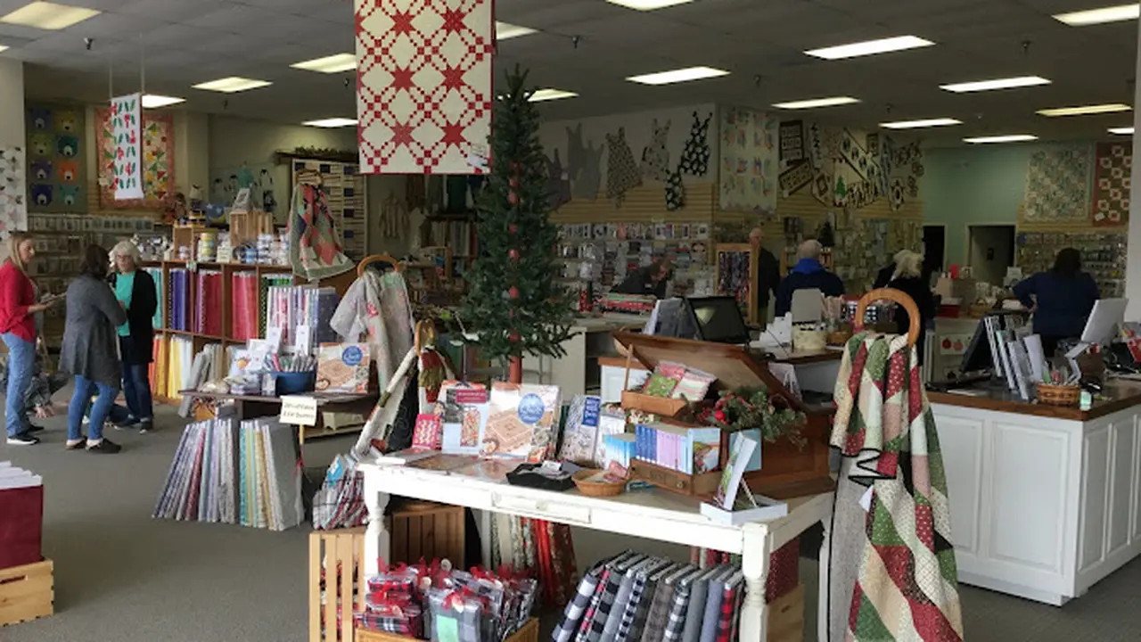 Fabric store in Lenexa, KS: Prairie Point Quilt & Fabric Shop