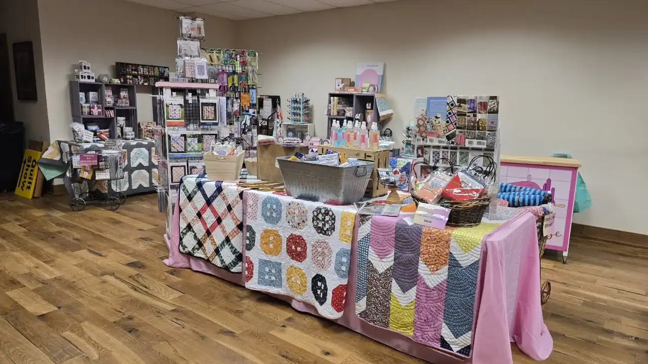Fabric store in Liberty, TX: Stitchin' Henhouse