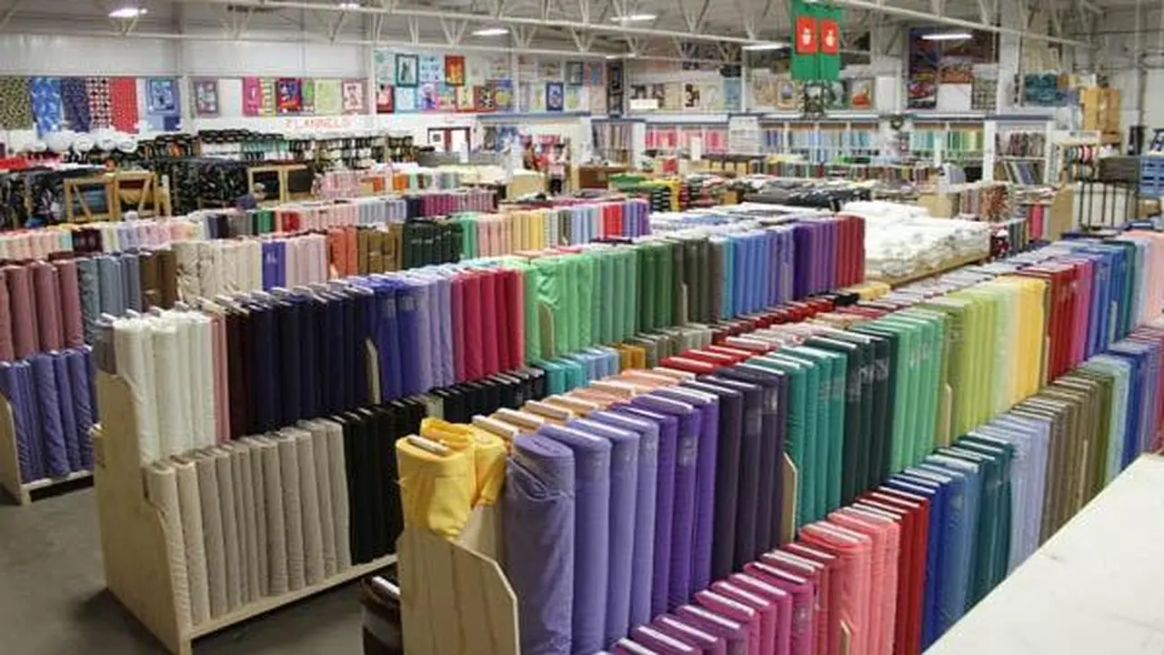 Fabric store in Ligonier, IN: Zinck's Fabric Outlet (Indiana)