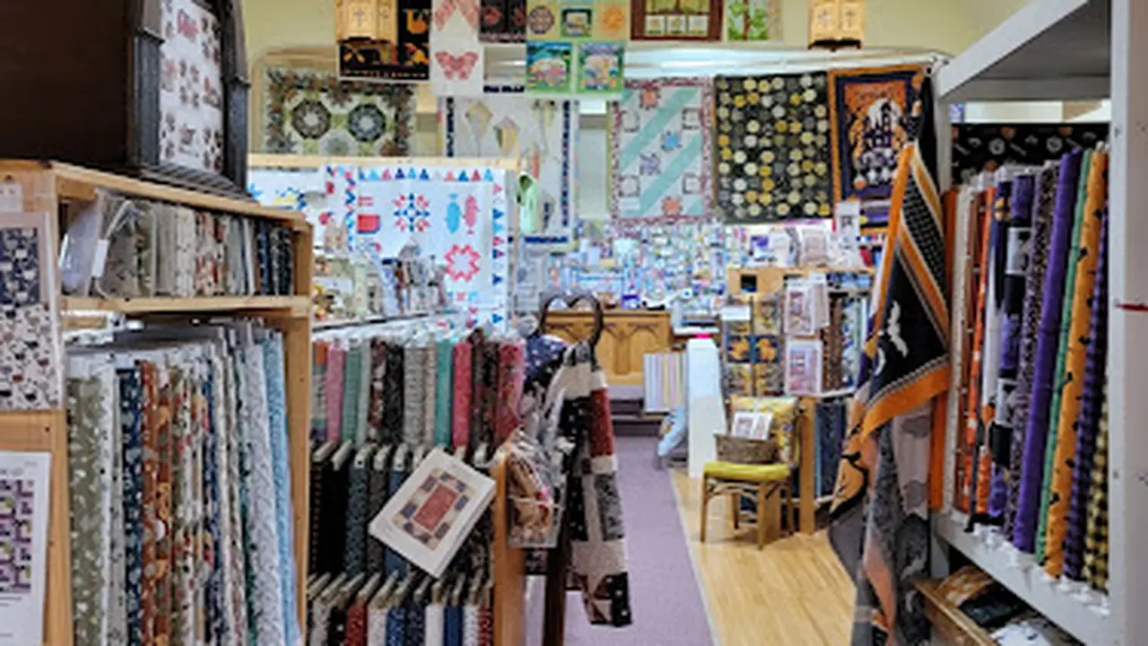 Fabric store in Lone Rock, IA: Quilted Steeple