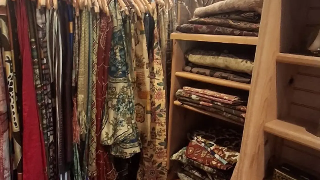 Fabric store in Longmont, CO: Kloth Road