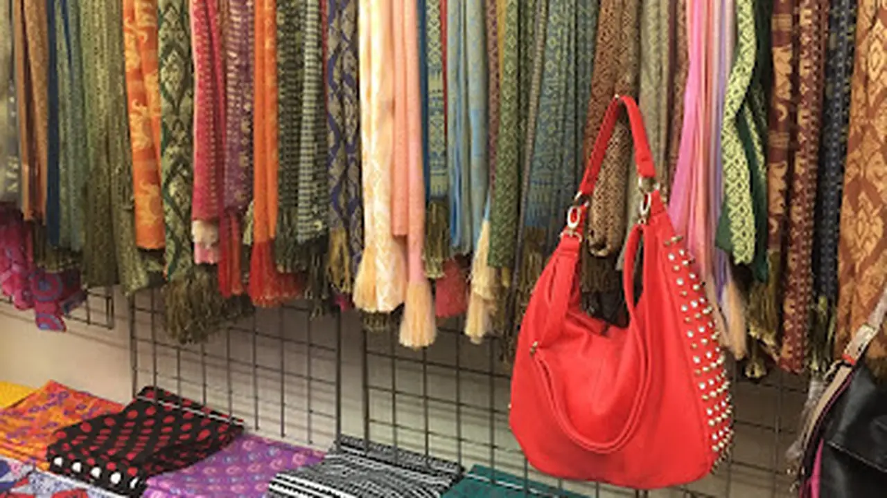 Fabric store in Los Angeles, CA: Ashanti Fabrics