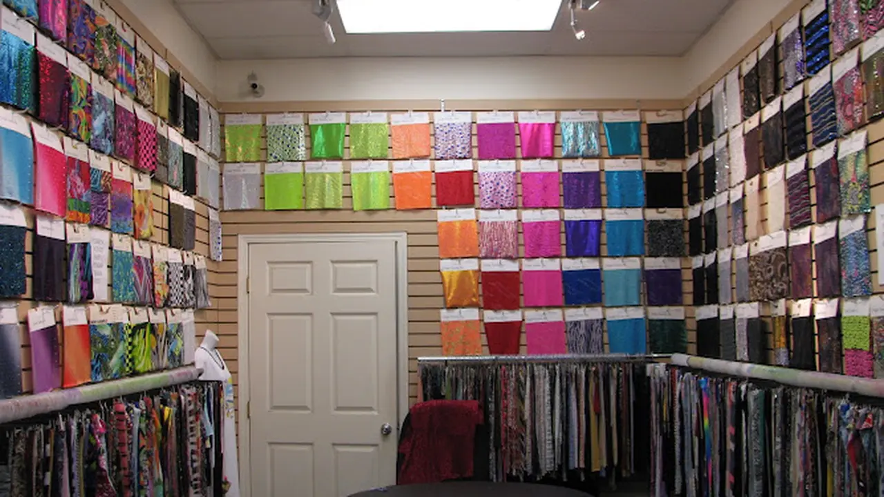 Fabric store in Los Angeles, CA: Fabric For Us by triple textile