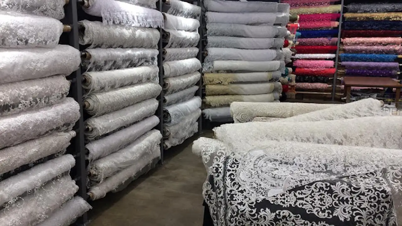 Fabric store in Los Angeles, CA: GOLDEN DOLPHIN DIST.