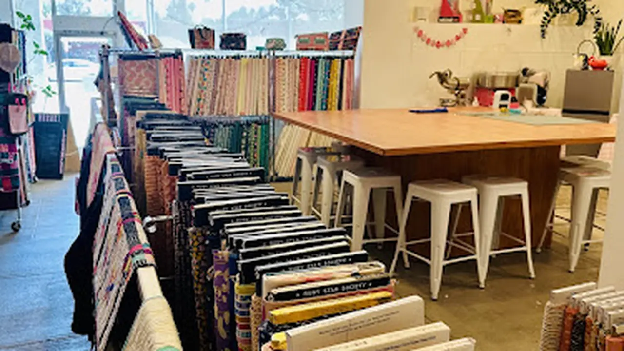 Fabric store in Los Angeles, CA: Meraki Creative Lounge