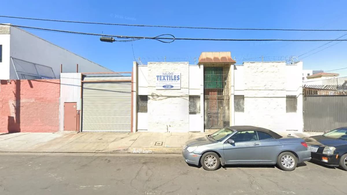 Fabric store in Los Angeles, CA: Niloo Textiles