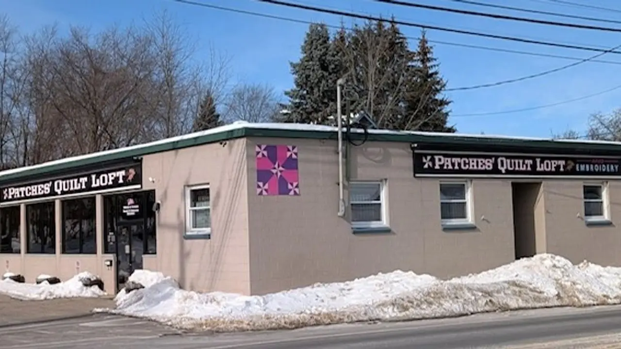 Fabric store in Manchester, NH: Patches Quilt Loft and Embroidery