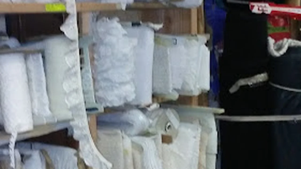 Fabric store in Maywood, CA: Aster Fabrics