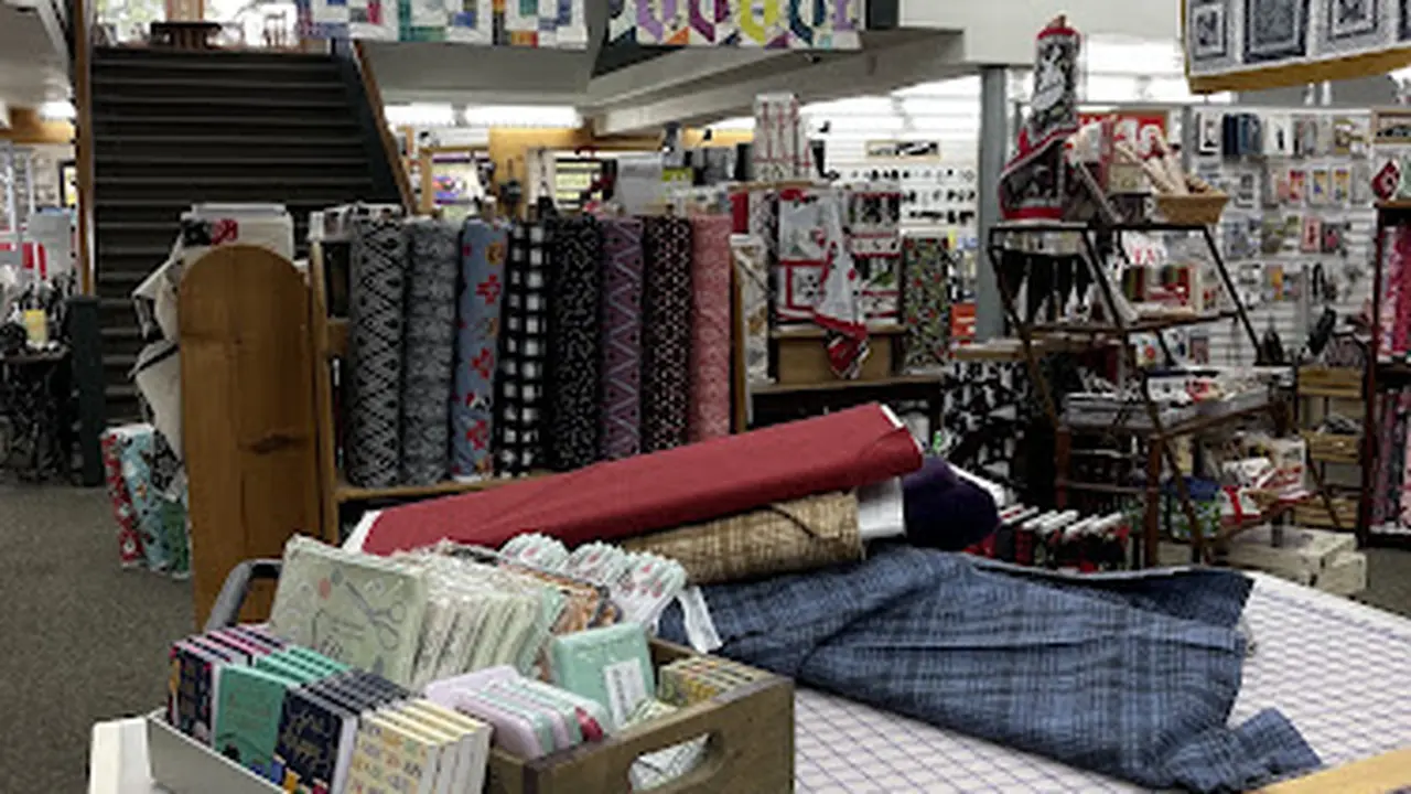 Fabric store in McMinnville, OR: Boersma's Sewing Center Inc