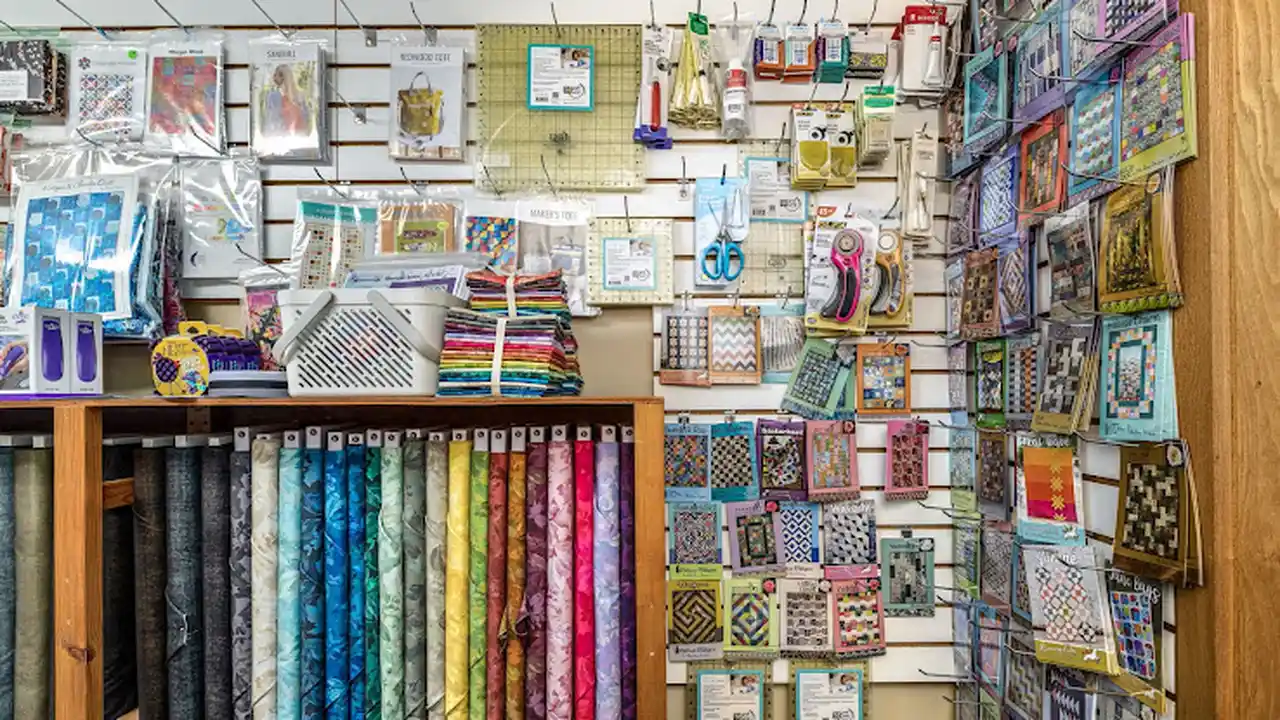 Fabric store in Menomonie, WI: Dye Candy Fabrics