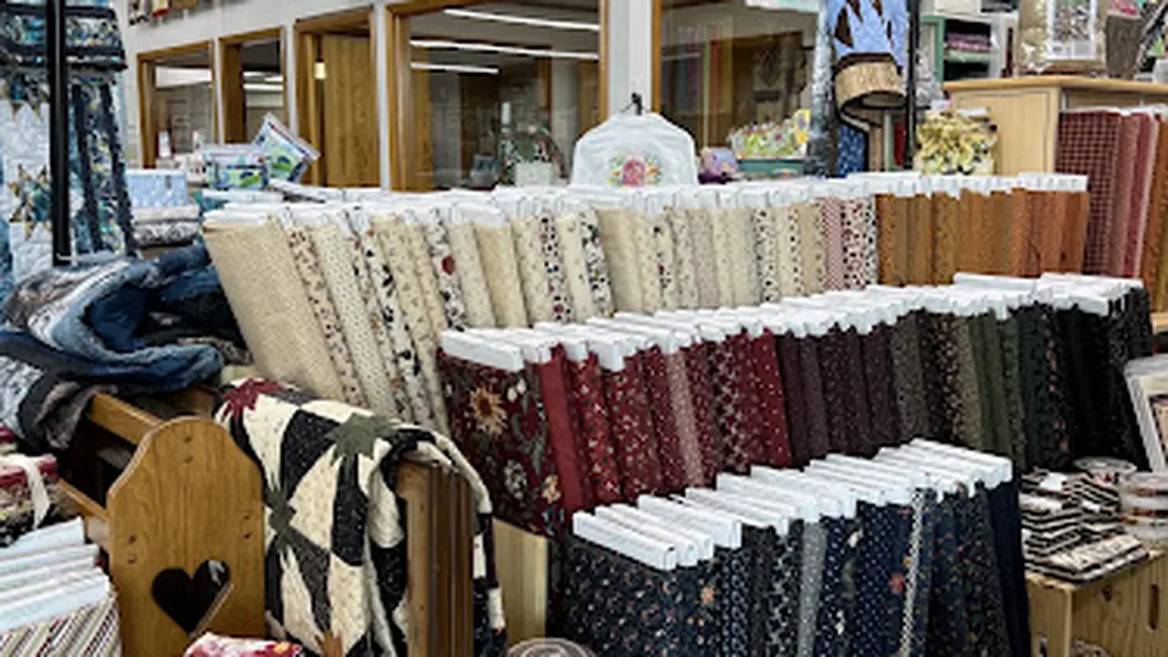 Fabric store in Meyersdale, PA: The Sewing Box Quilt Shop