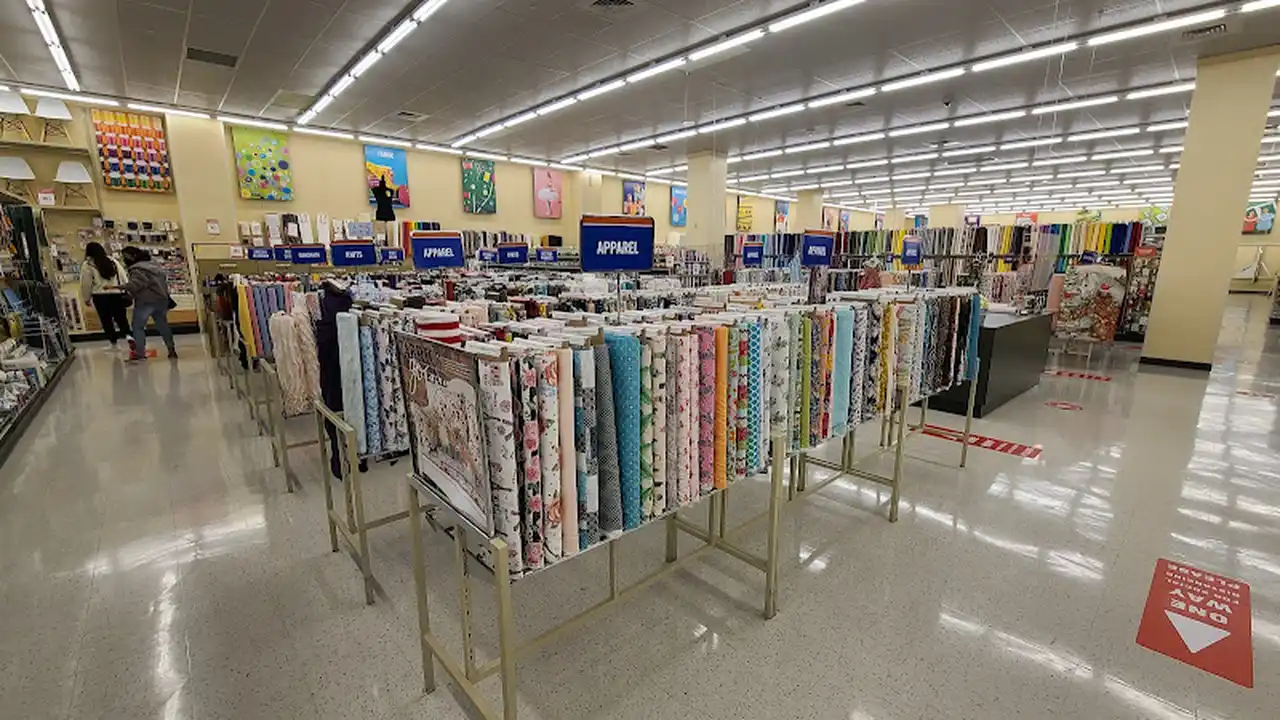 Fabric store in Miami, FL: Hobby Lobby
