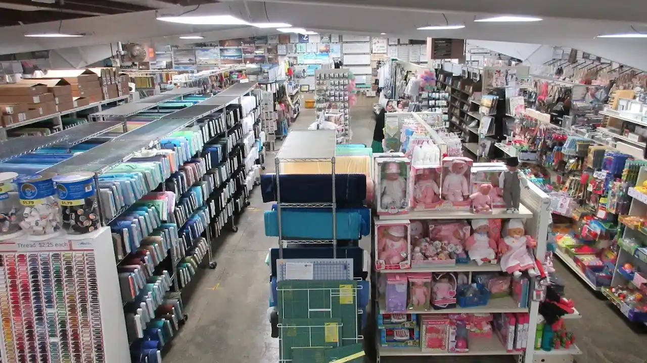 Fabric store in Middlefield, OH: Valley View